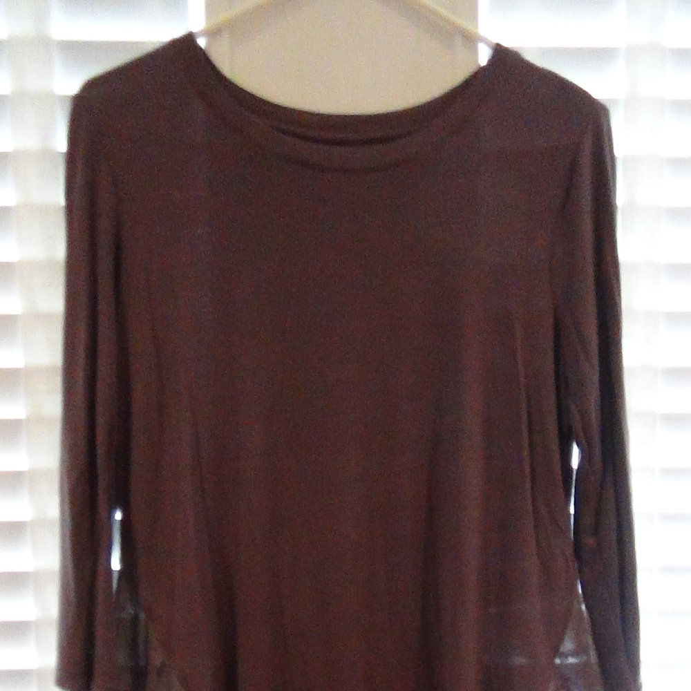 LOGO top, women's size s